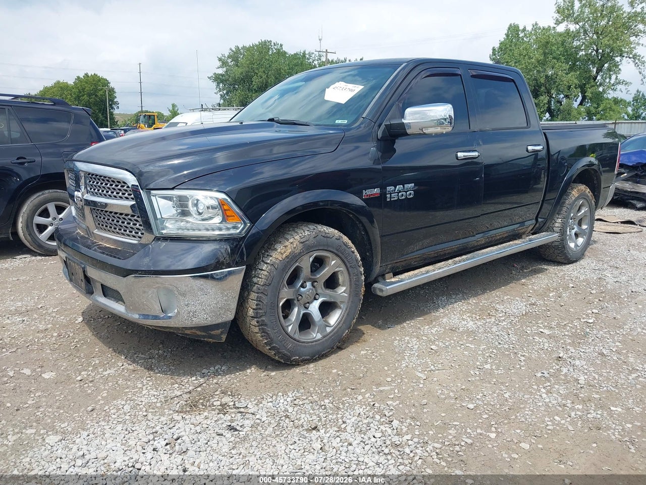 2016 RAM 1500 LARAMIE · 2/11