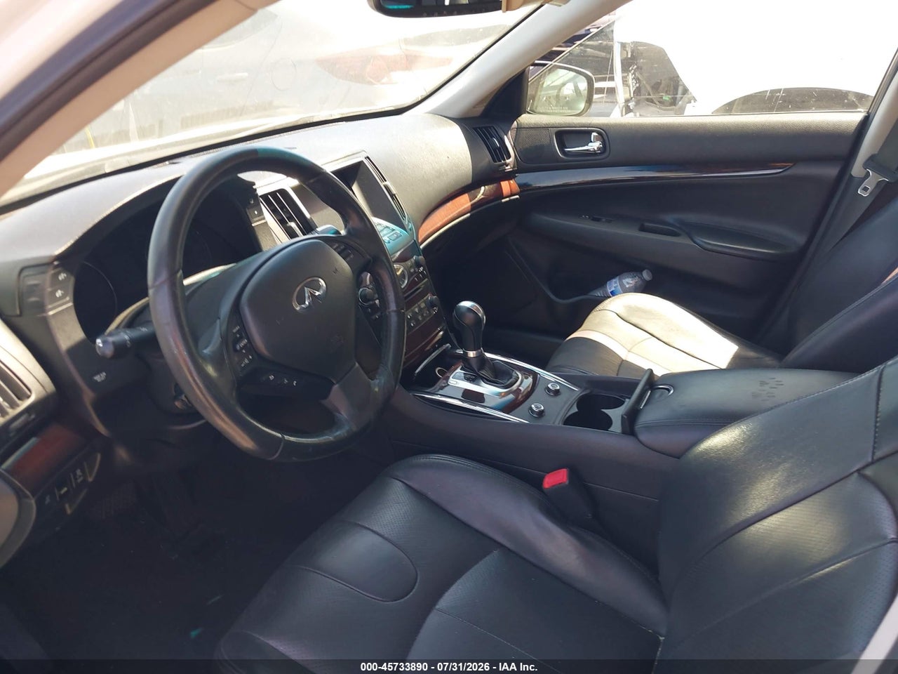 2013 INFINITI G37 JOURNEY · 5/10