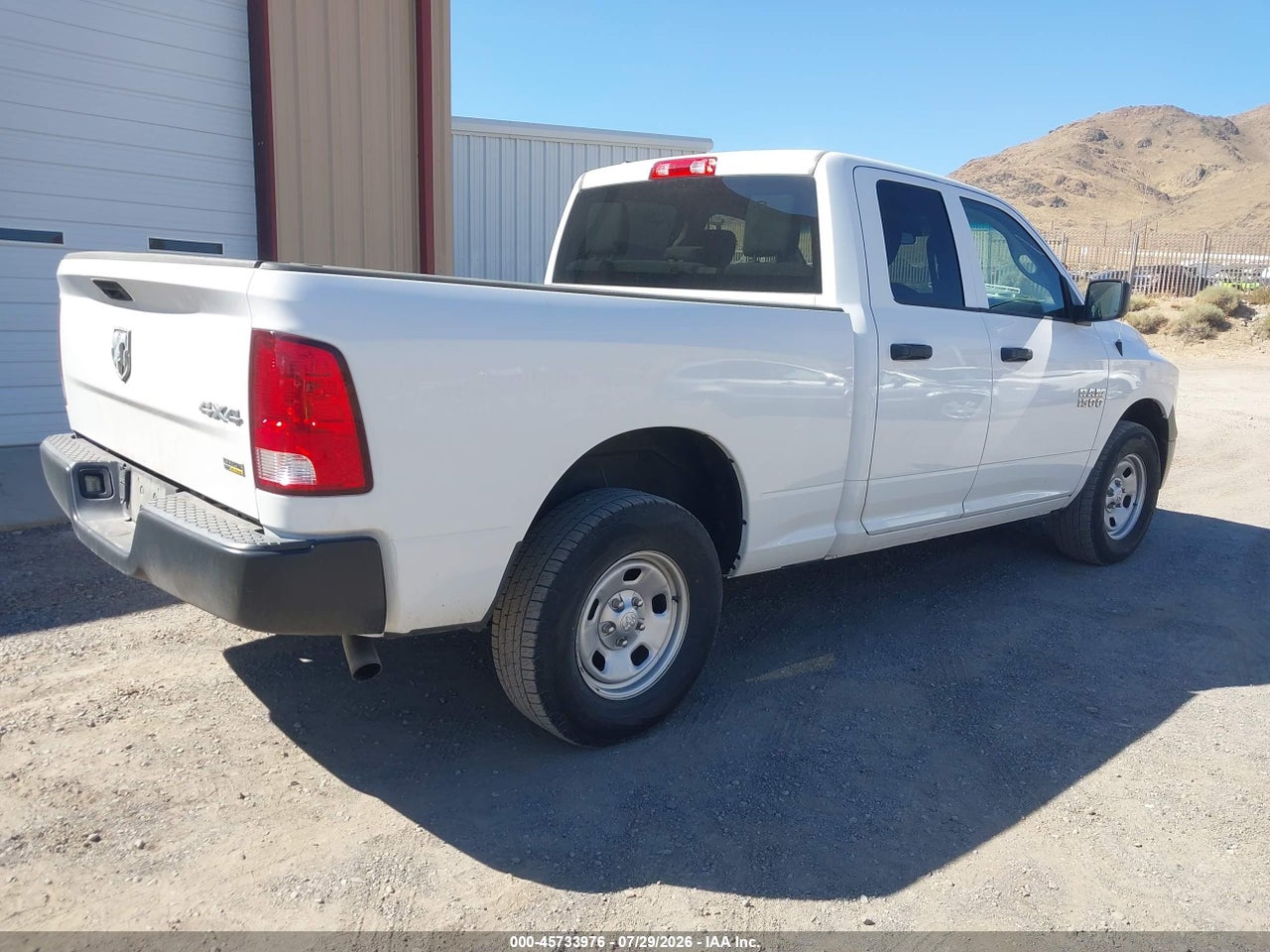 2018 RAM 1500   · 4/11