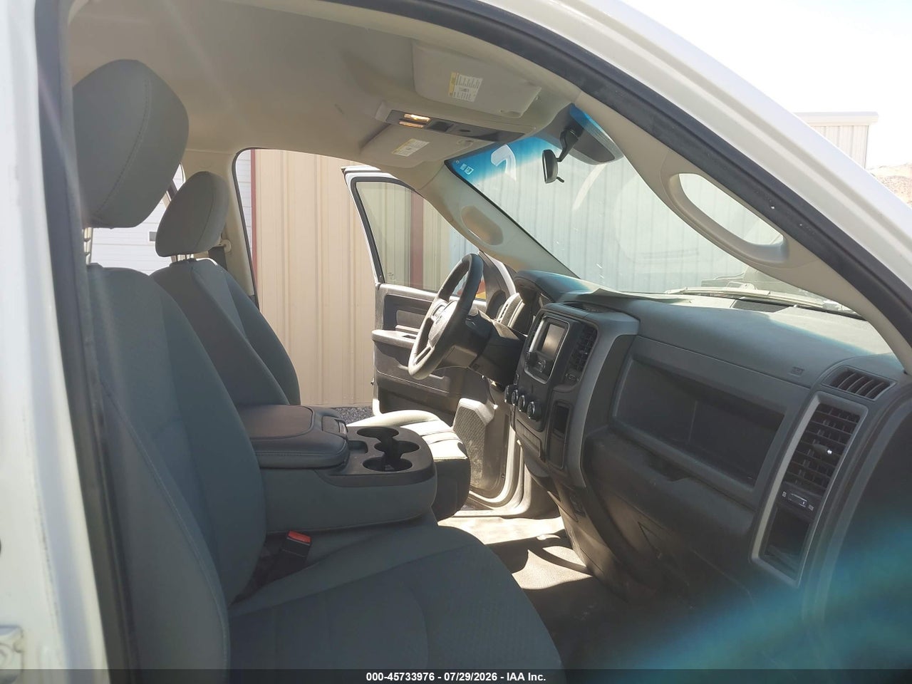 2018 RAM 1500   · 5/11