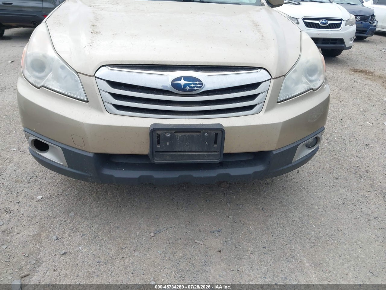 2010 SUBARU OUTBACK 2.5I PREMIUM · 6/11