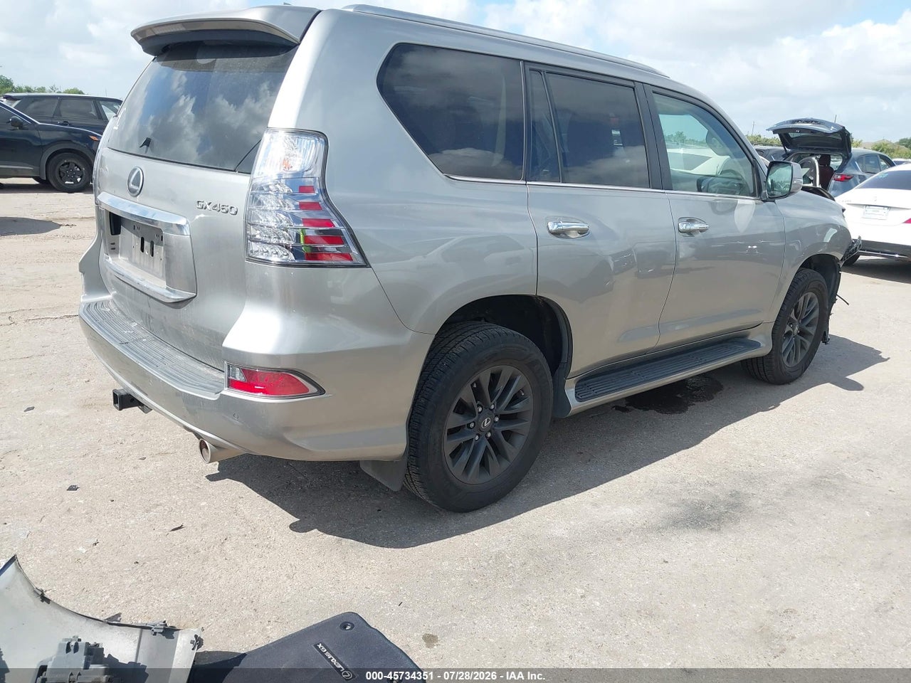 2020 LEXUS GX 460 PREMIUM · 4/11