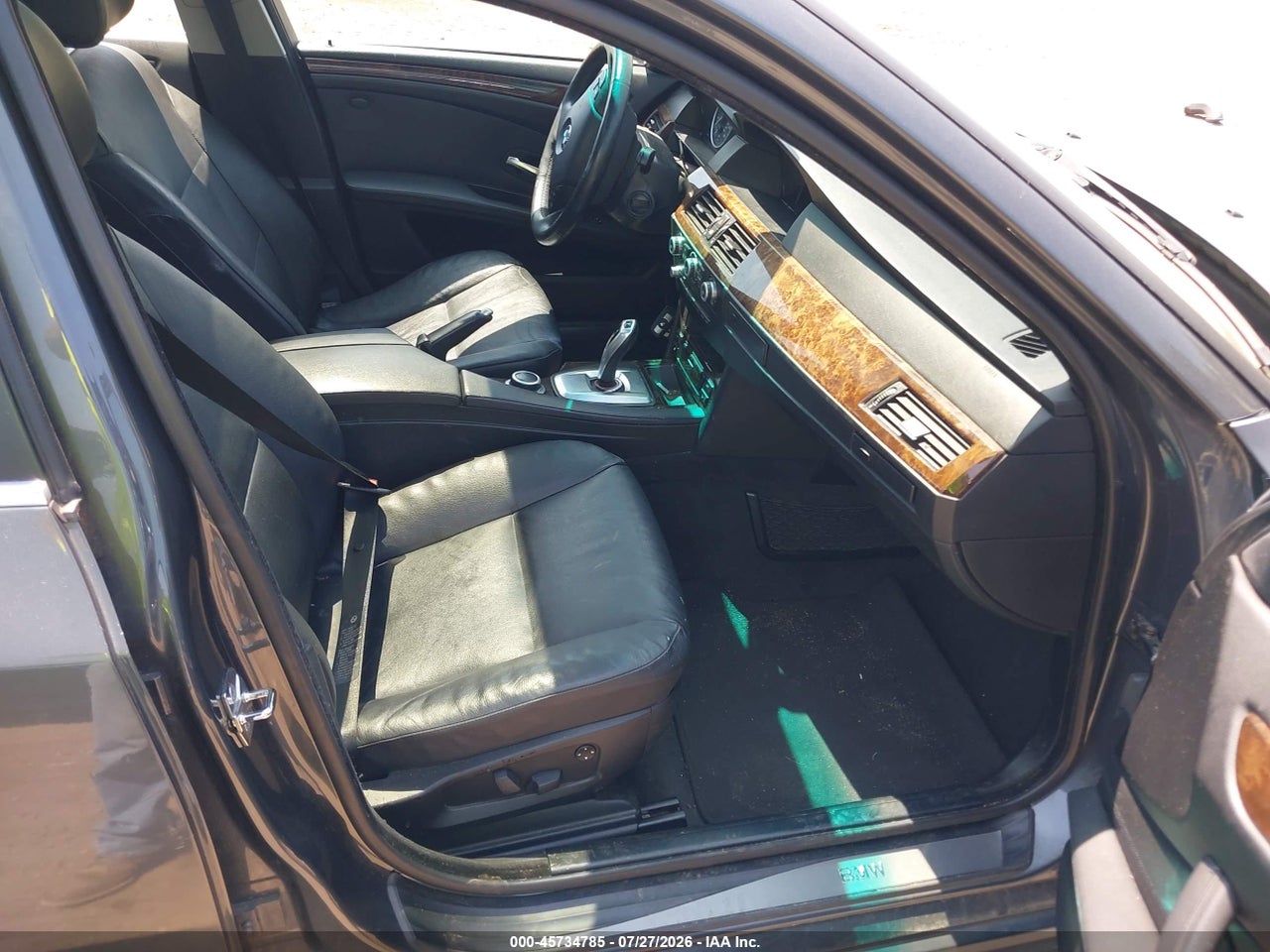 2008 BMW 528XI   · 5/10