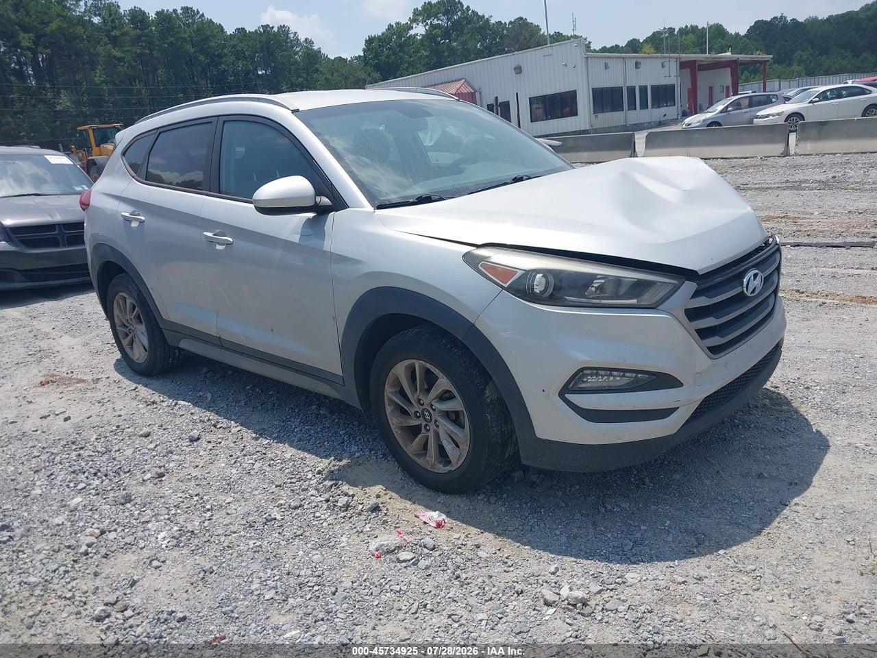 KM8J33A47HU****** · 2017 HYUNDAI TUCSON SE