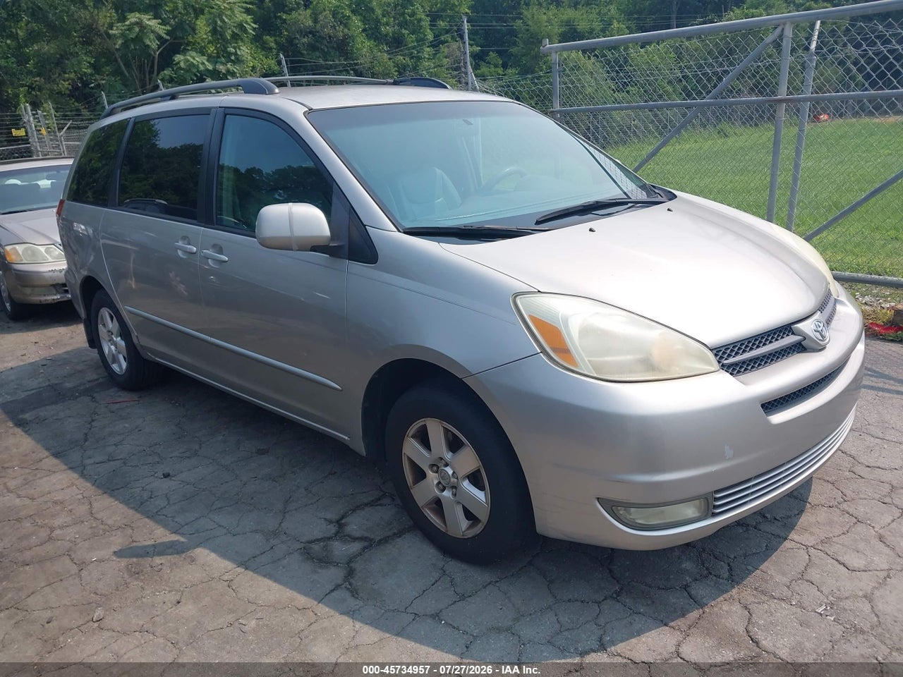 5TDZA22C65S****** · 2005 TOYOTA SIENNA XLE