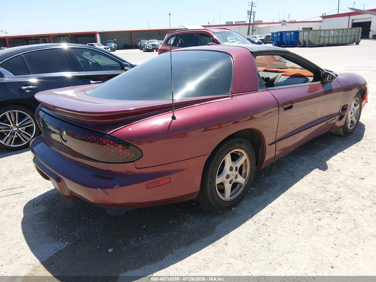 2G2FS22K5Y2****** · 2000 PONTIAC FIREBIRD   · 4/10