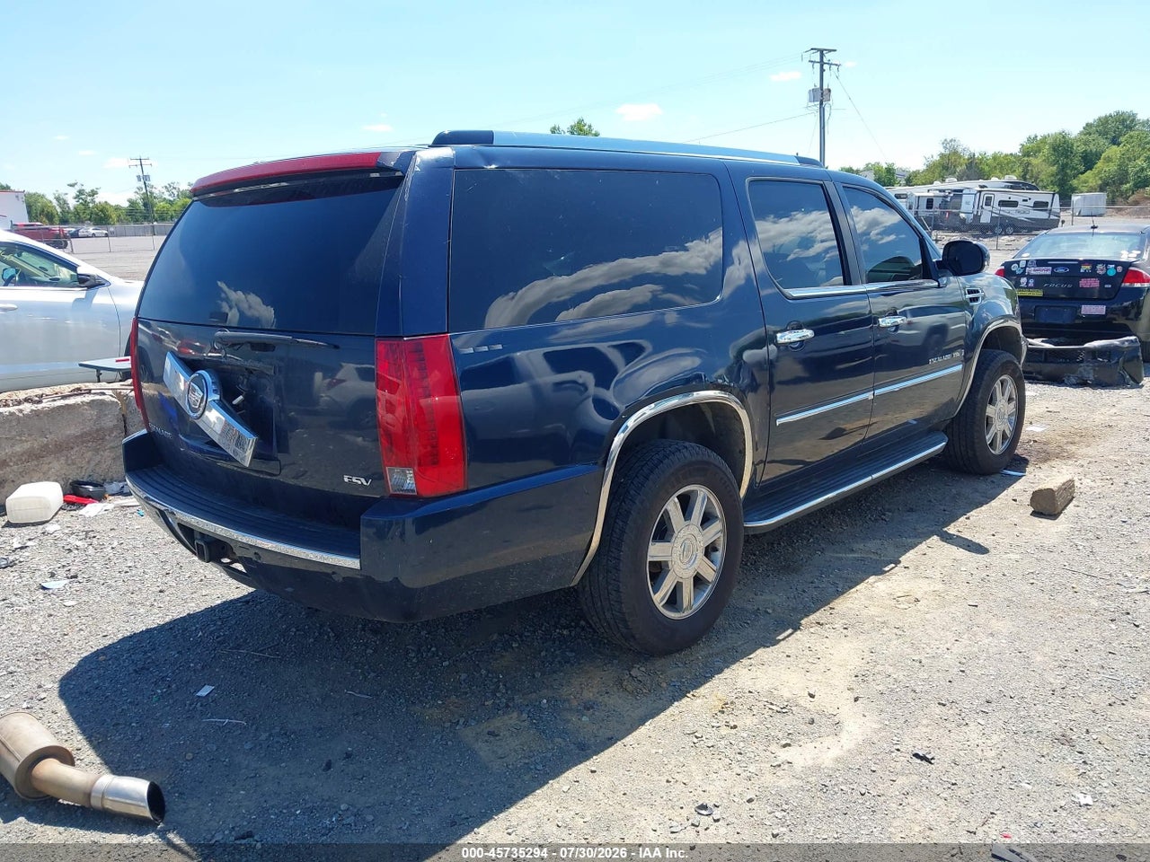 1GYFK668X7R****** · 2007 CADILLAC ESCALADE ESV STANDARD · 4/11