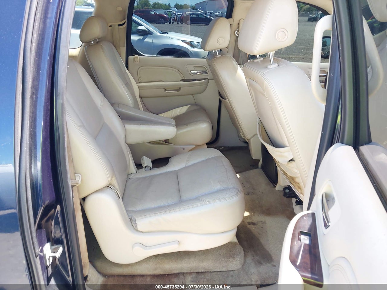1GYFK668X7R****** · 2007 CADILLAC ESCALADE ESV STANDARD · 8/11