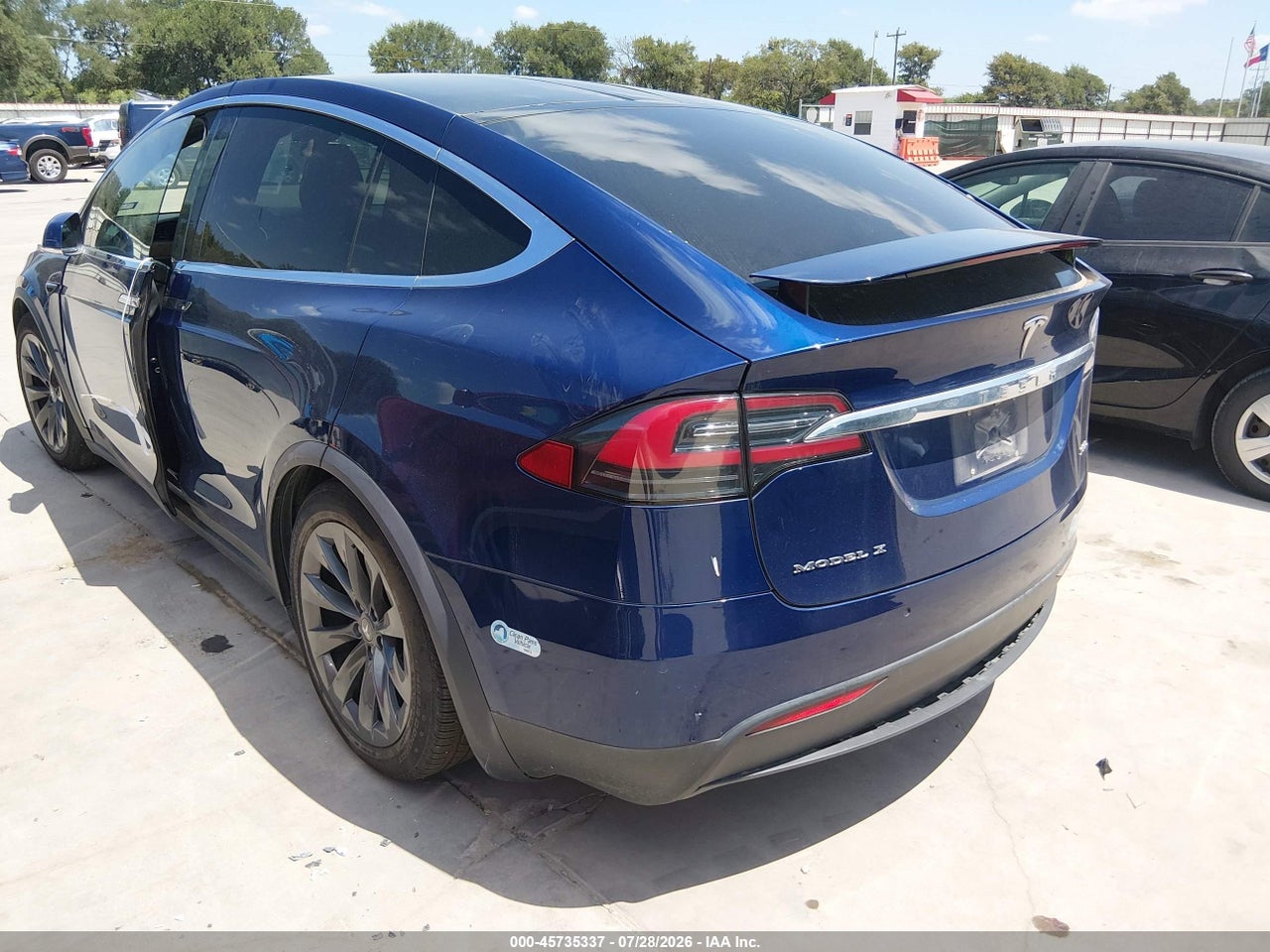 2018 TESLA MODEL X   · 3/10