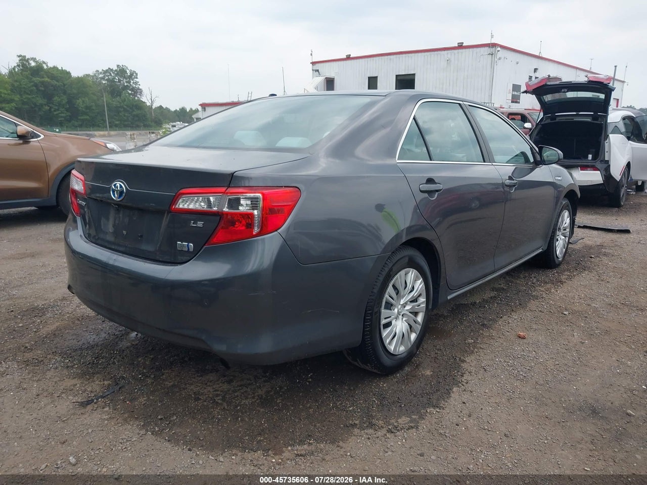 2014 TOYOTA CAMRY HYBRID LE · 4/11