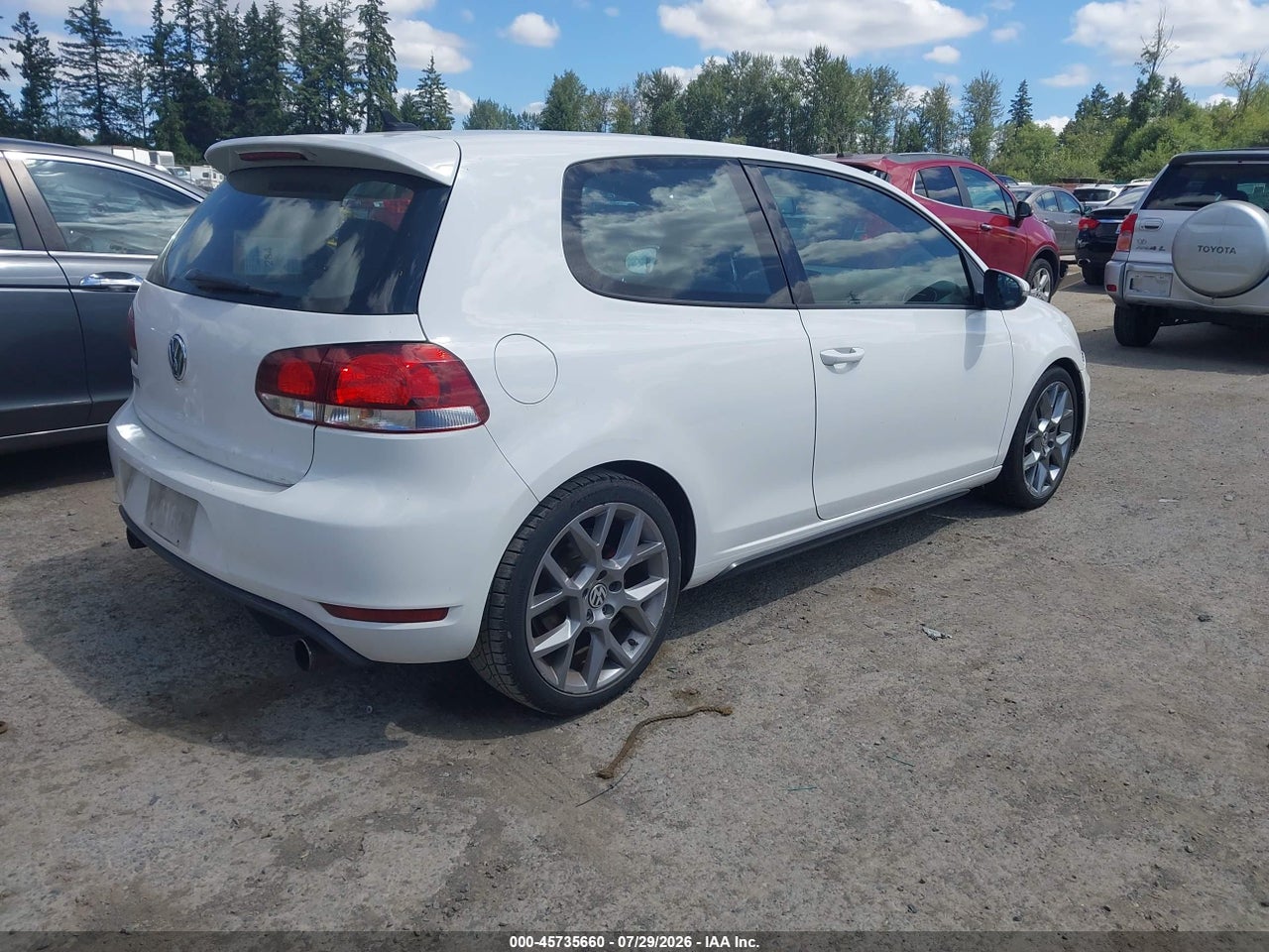 2013 VOLKSWAGEN GTI 2-DOOR · 4/11