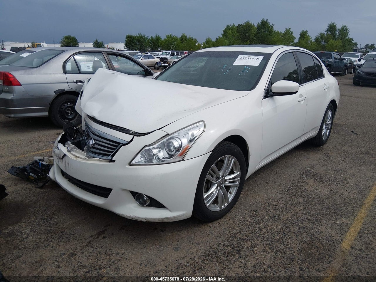 2013 INFINITI G37X · 2/11