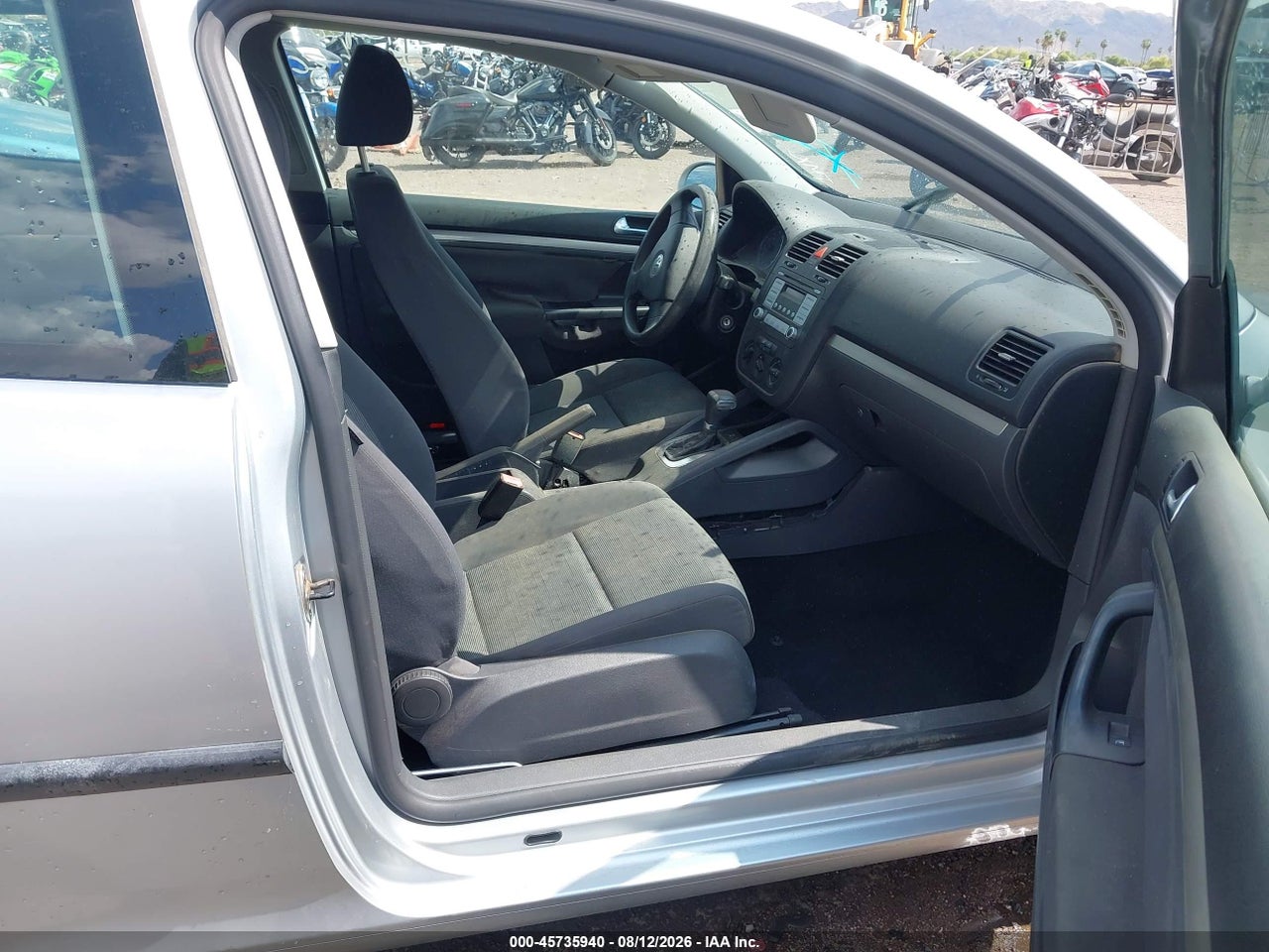 2009 VOLKSWAGEN RABBIT S · 5/11
