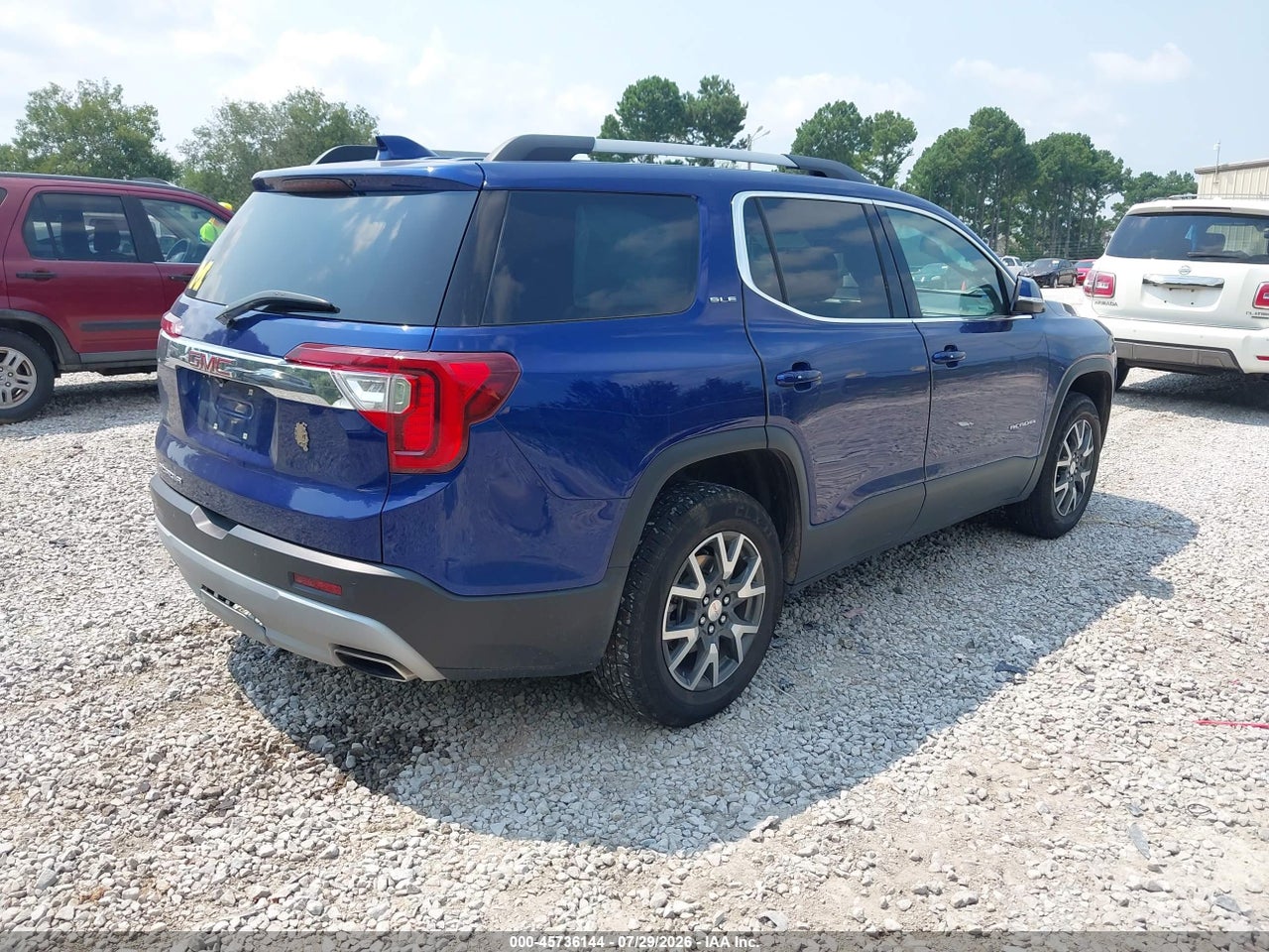 2023 GMC ACADIA FWD SLE · 4/11