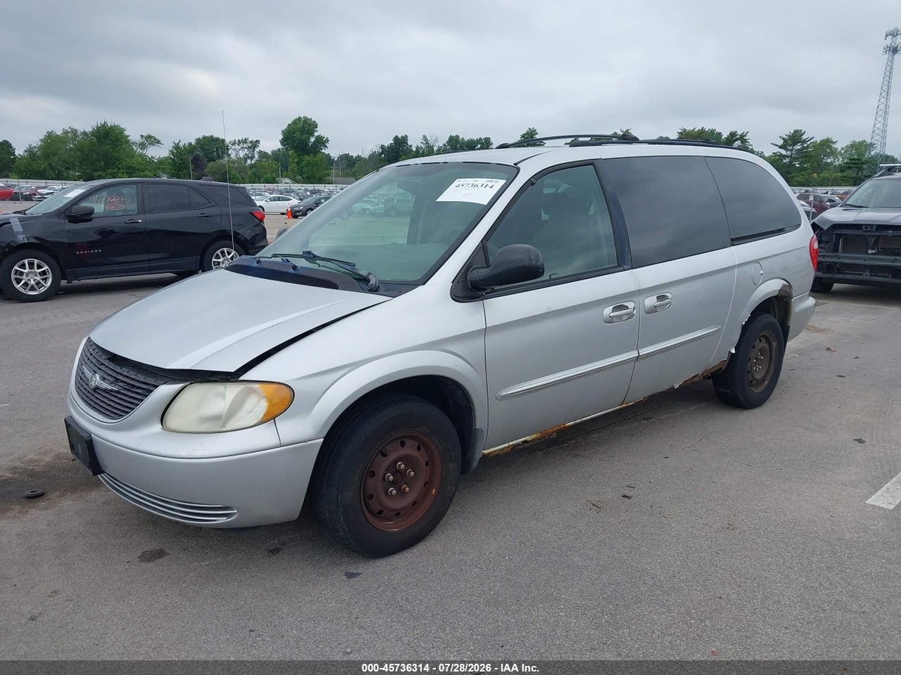 2003 CHRYSLER TOWN &amp; COUNTRY · 2/11
