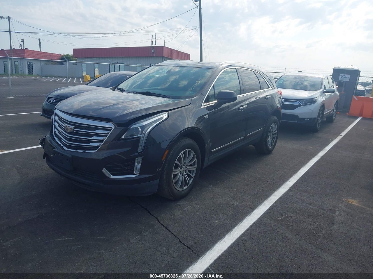 2017 CADILLAC XT5 LUXURY · 2/11