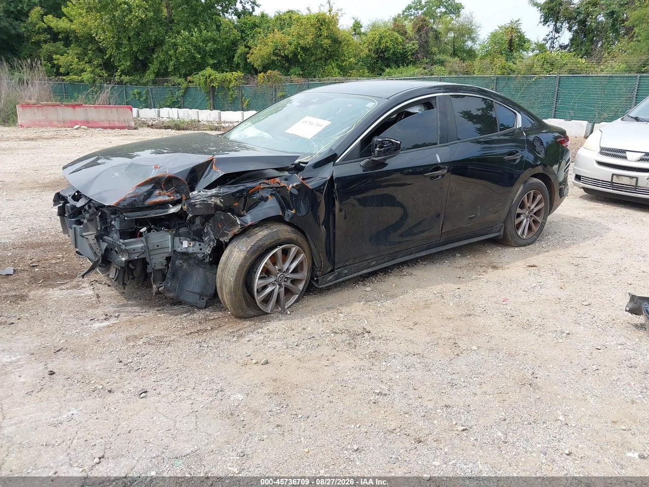 2021 MAZDA MAZDA3 2.5 S · 2/10