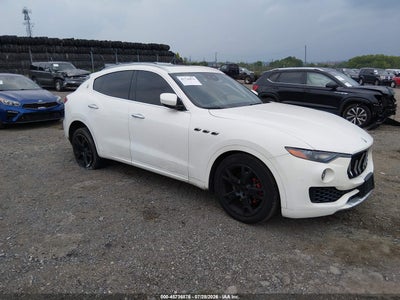 ZN661XUL8HX****** · 2017 MASERATI LEVANTE