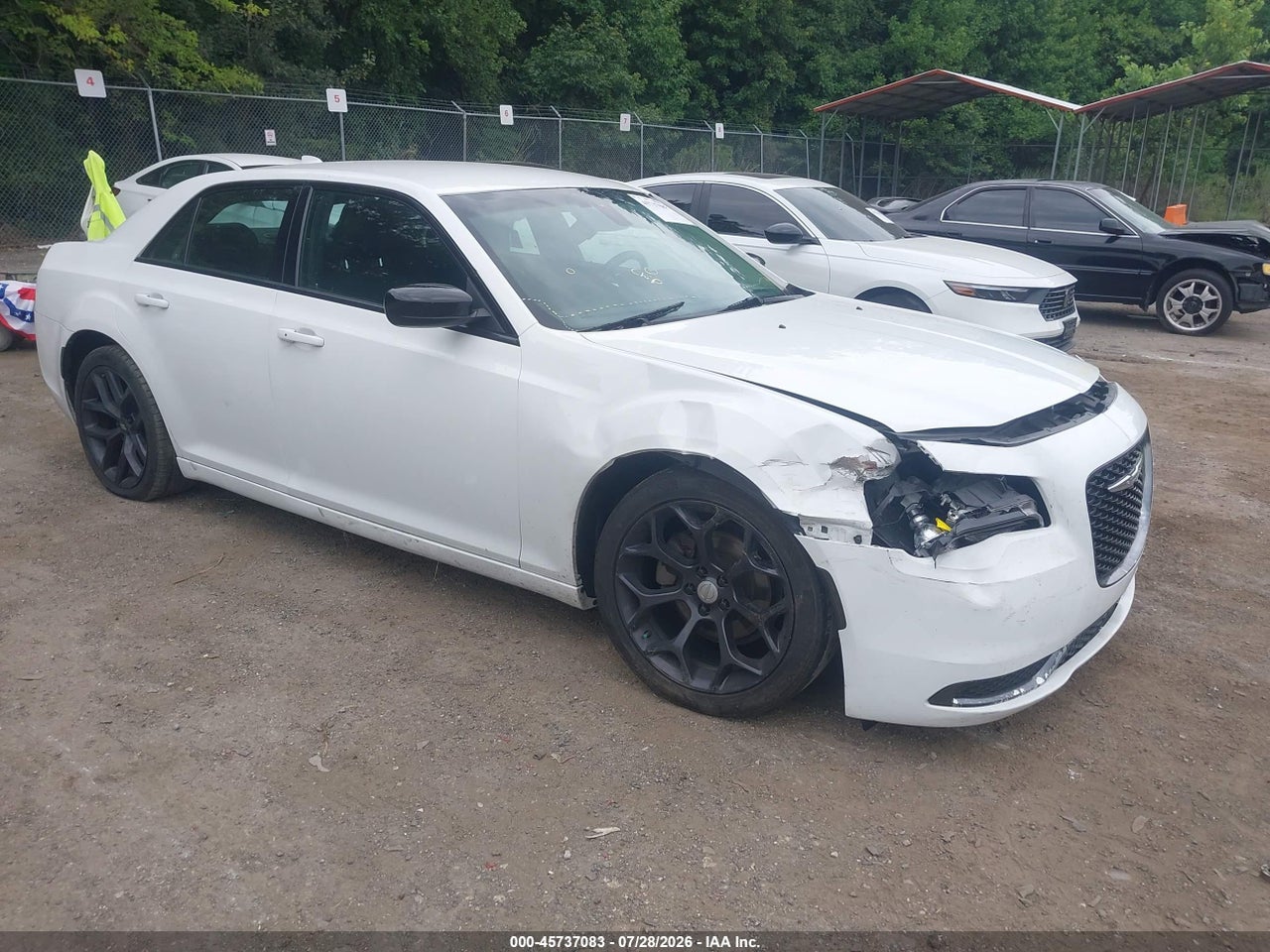 2C3CCAAG7LH****** · 2020 CHRYSLER 300 TOURING