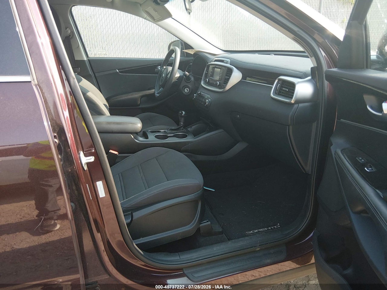 2016 KIA SORENTO 2.4L LX · 5/11