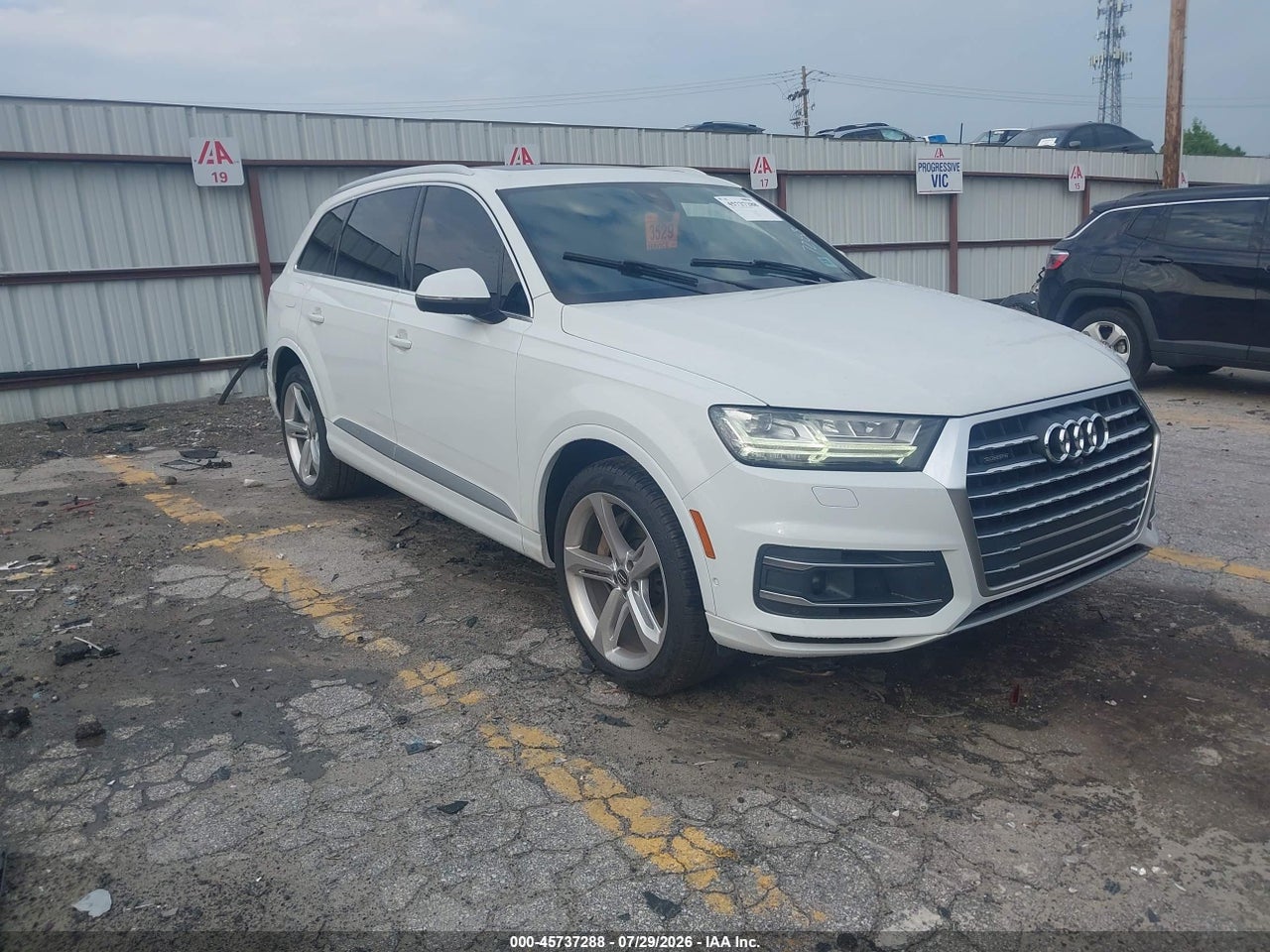 WA1VABF70KD****** · 2019 AUDI Q7 55 PREMIUM