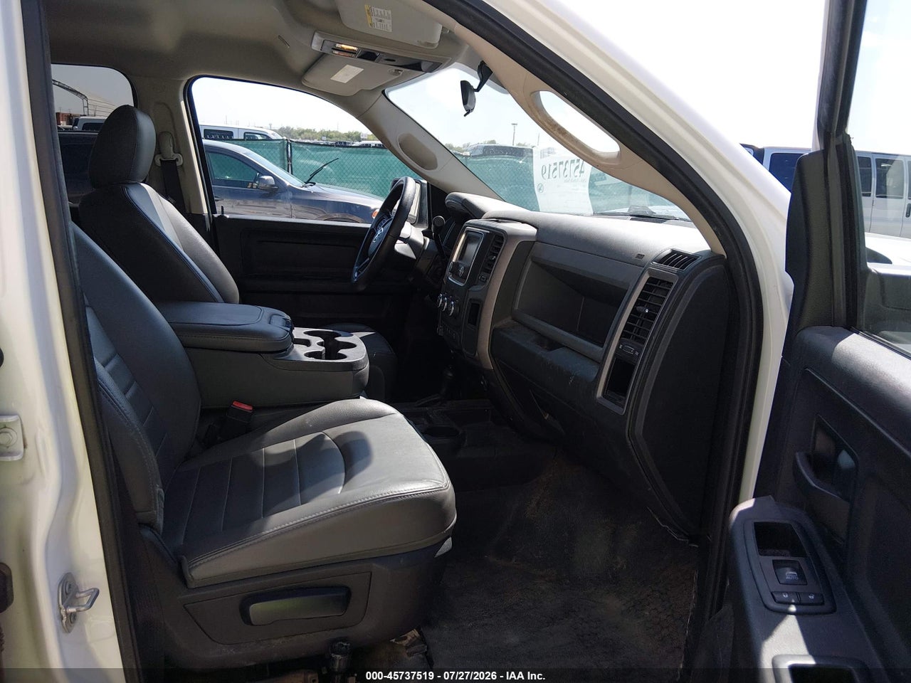 2017 RAM 2500 TRADESMAN  4X4 8' BOX · 5/11