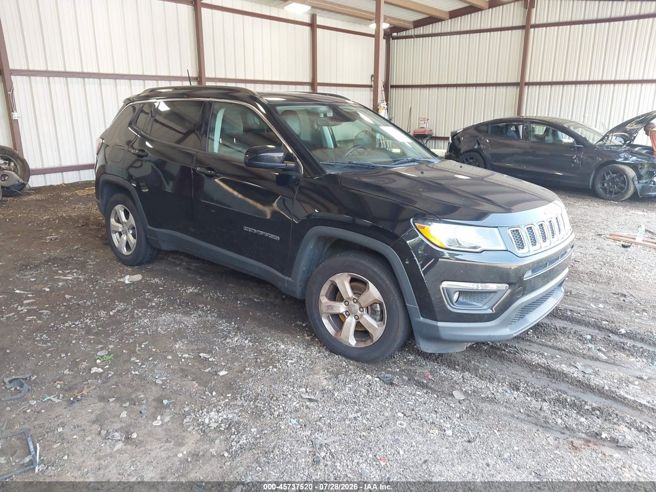 3C4NJCBBXJT****** · 2018 JEEP COMPASS LATITUDE FWD