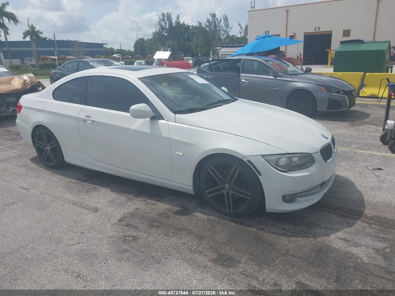 WBAKE5C55BE****** · 2011 BMW 328I