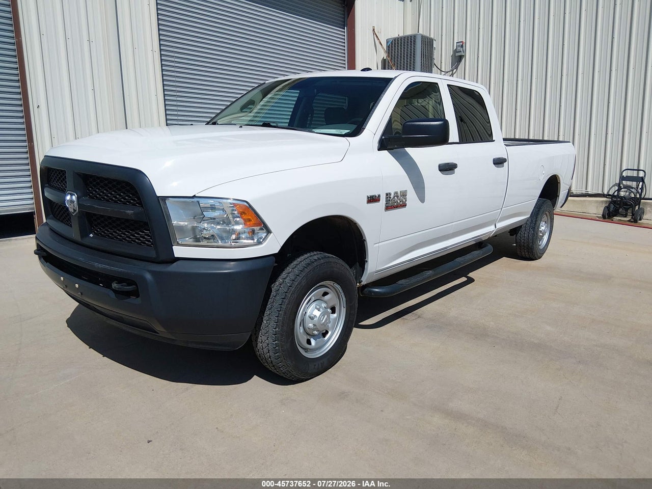 2017 RAM 2500 TRADESMAN  4X4 8' BOX · 2/11