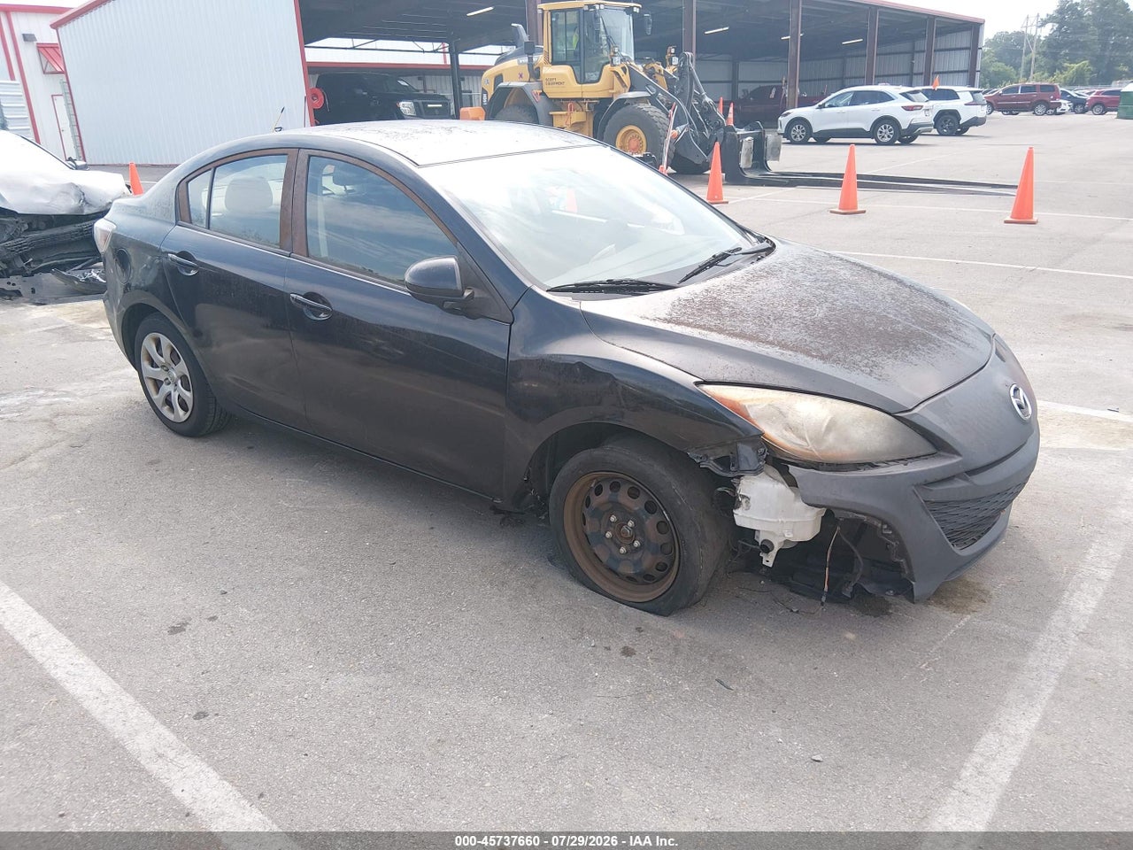 JM1BL1UF6B1****** · 2011 MAZDA MAZDA3 I SPORT