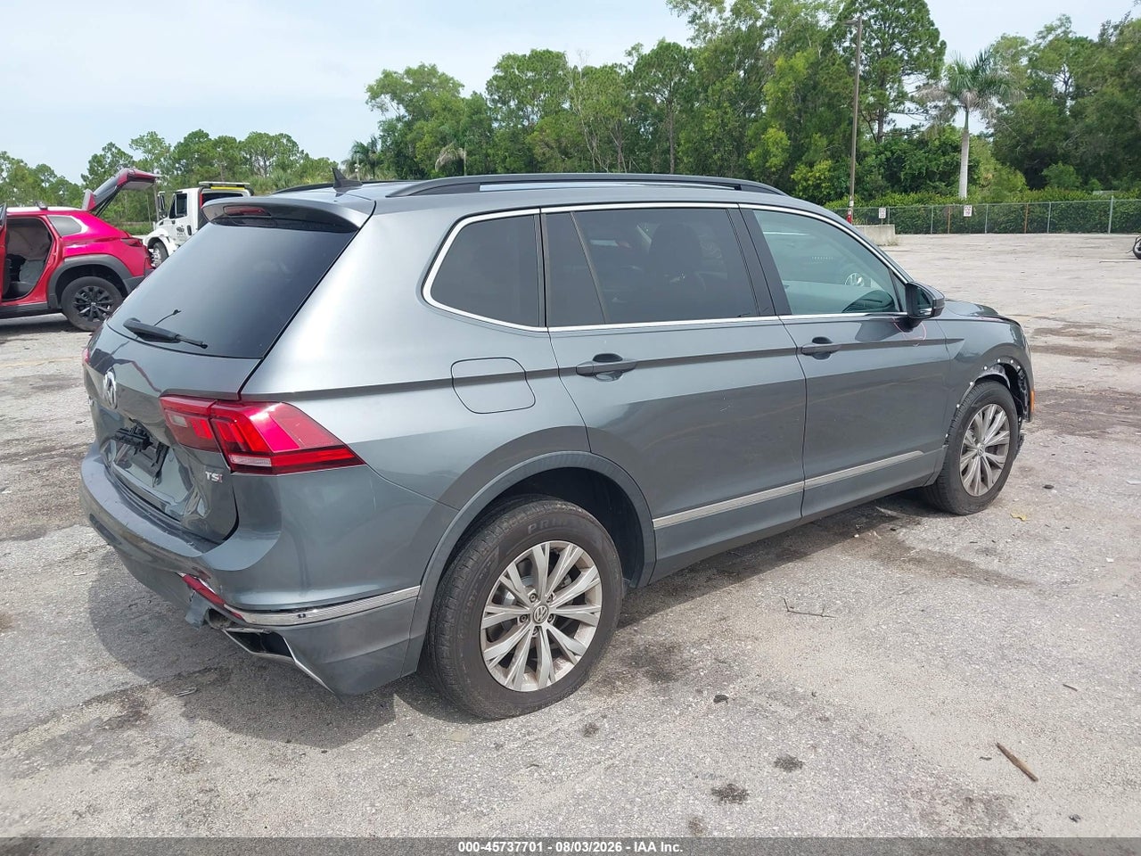 3VV3B7AX2JM****** · 2018 VOLKSWAGEN TIGUAN 2.0T SE/2.0T SEL · 4/11