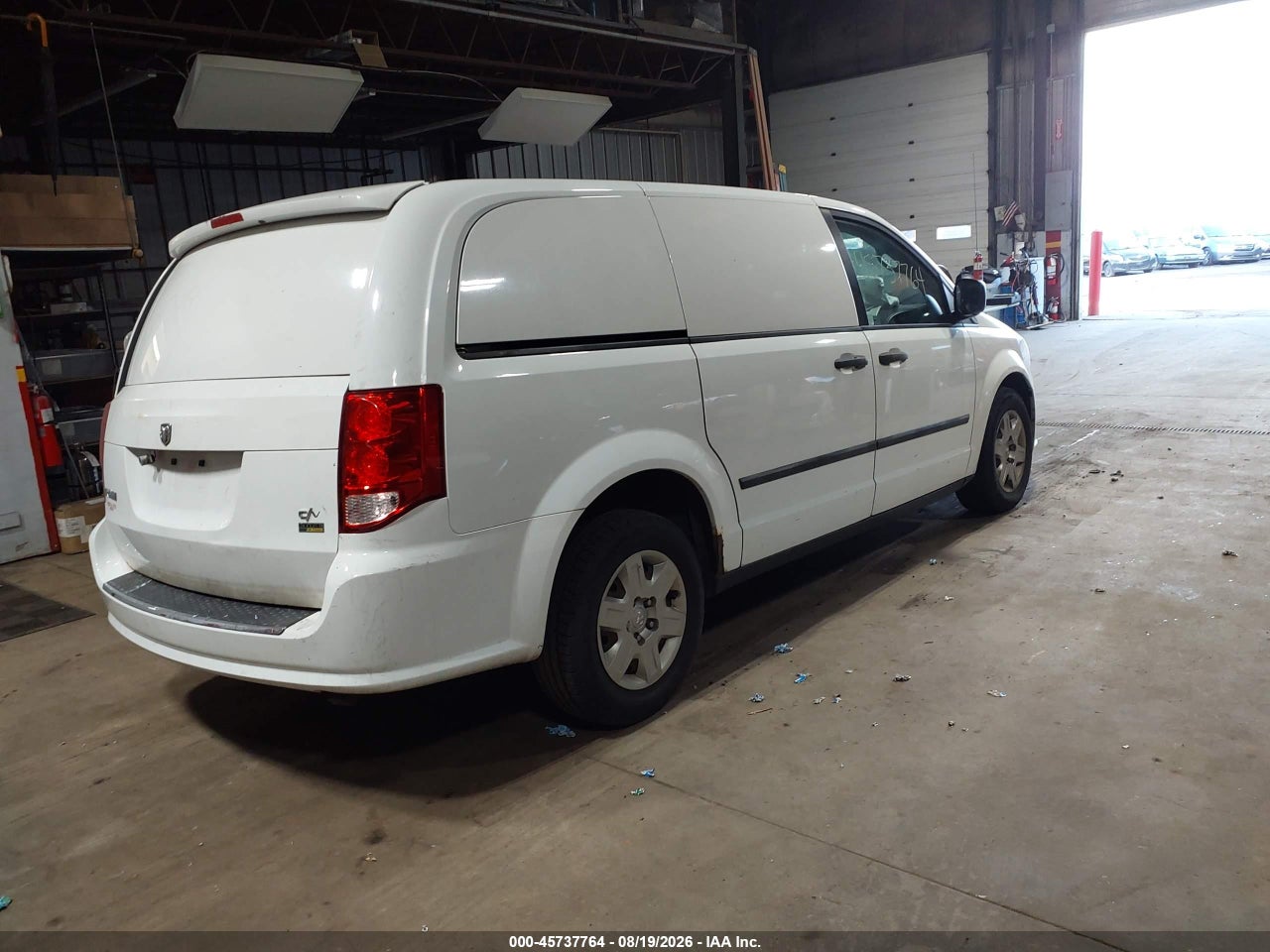 2014 RAM CARGO TRADESMAN · 4/11