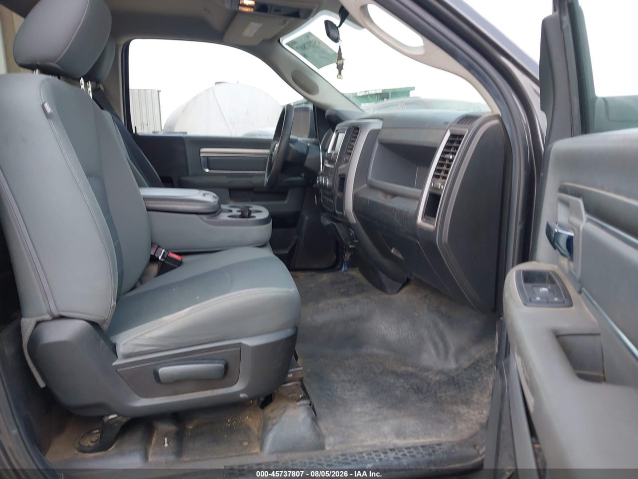 2019 RAM 1500 CLASSIC TRADESMAN  4X2 8' BOX · 5/11