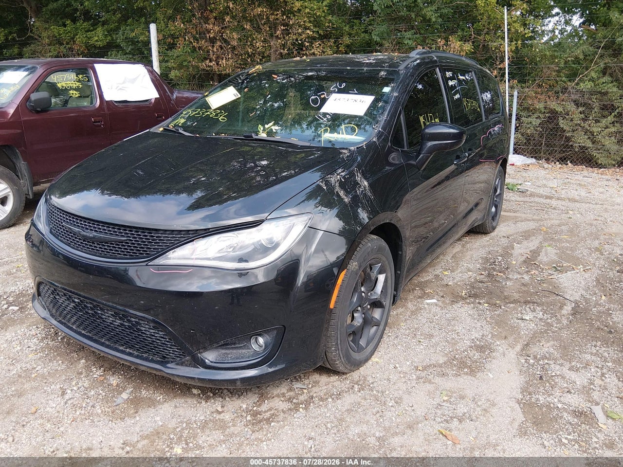 2C4RC1EG1JR****** · 2018 CHRYSLER PACIFICA TOURING L PLUS · 2/11