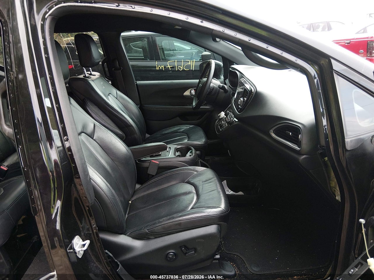 2C4RC1EG1JR****** · 2018 CHRYSLER PACIFICA TOURING L PLUS · 5/11