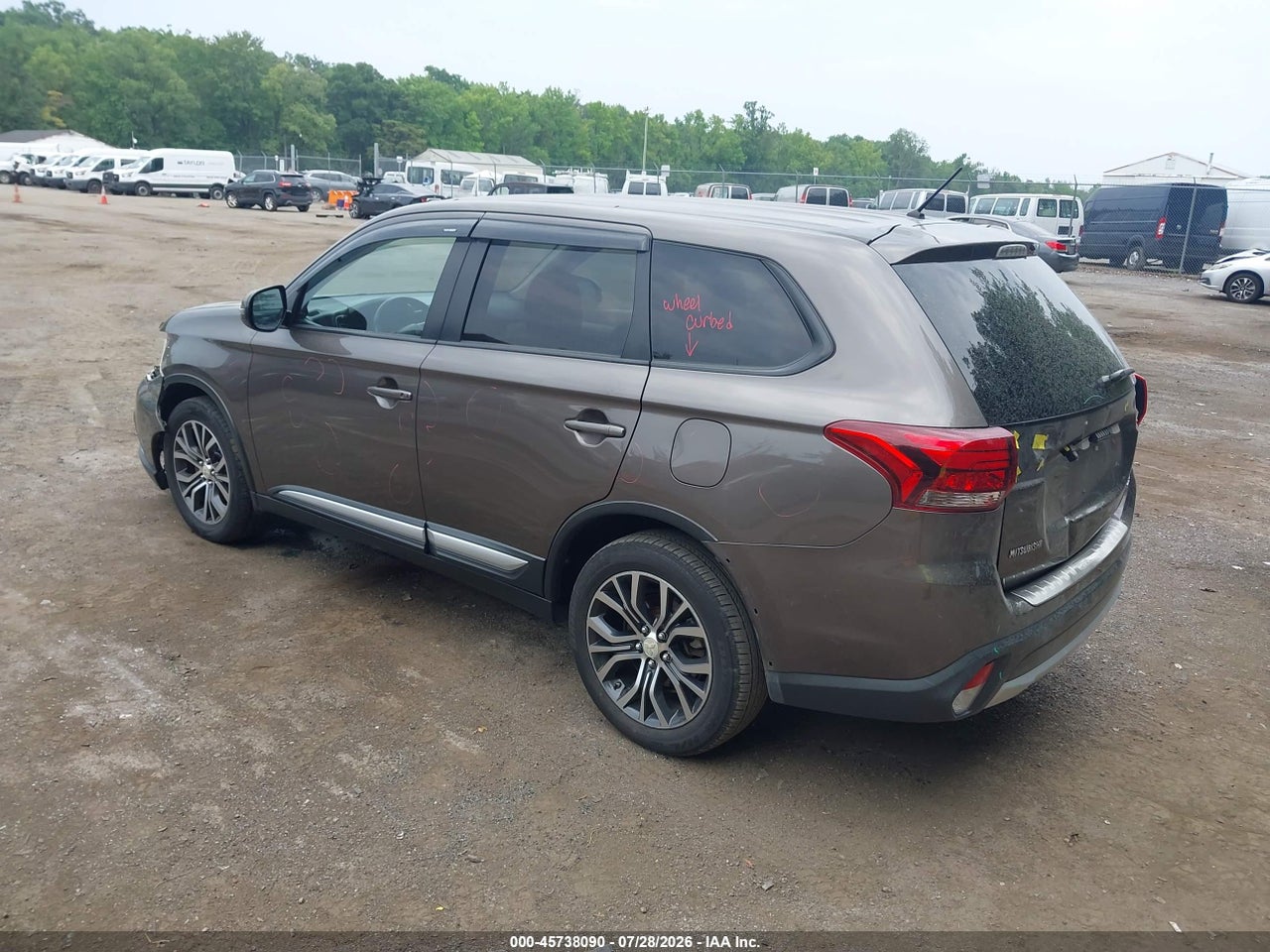 2016 MITSUBISHI OUTLANDER SE · 3/11