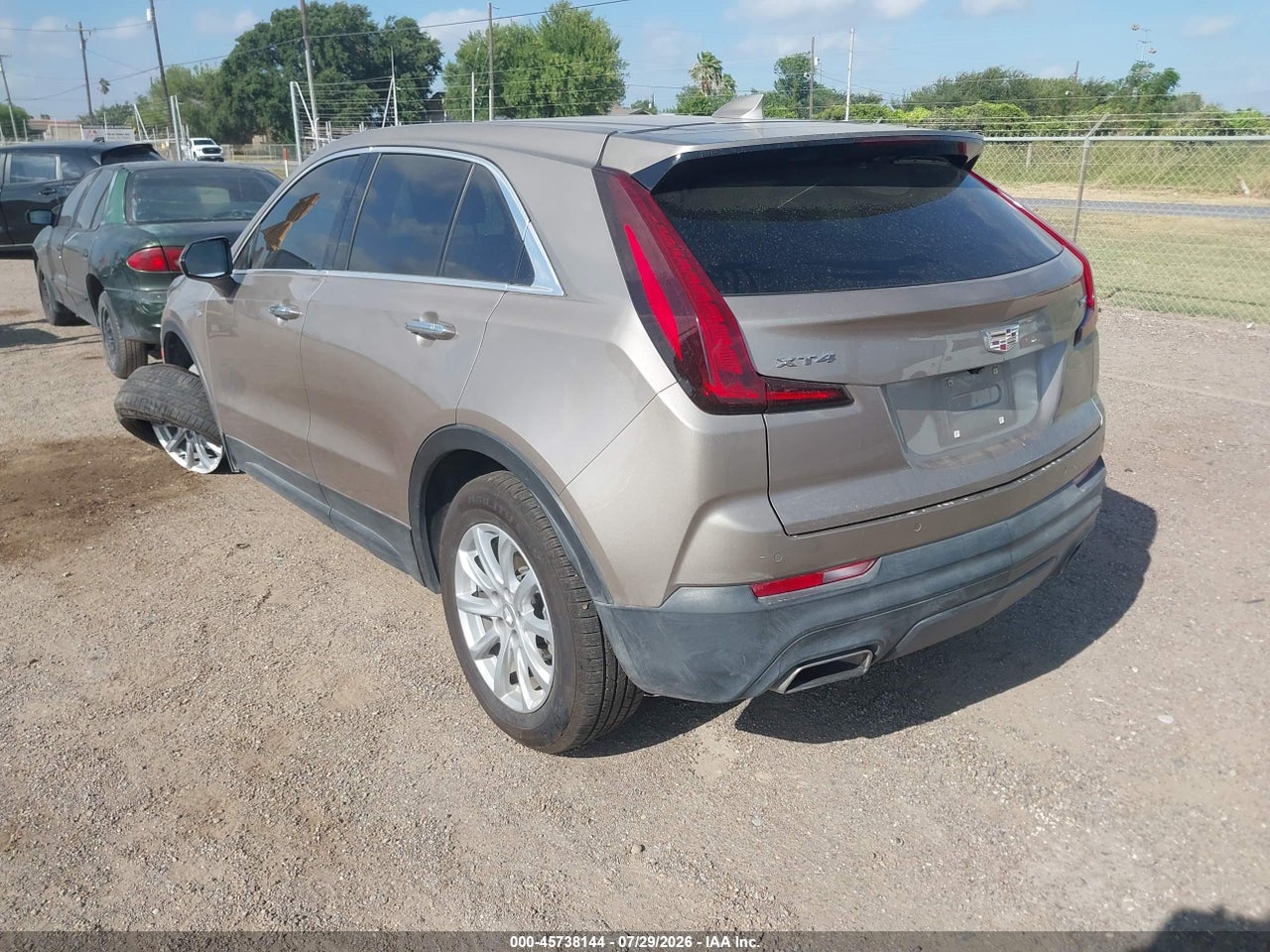 2023 CADILLAC XT4 FWD LUXURY · 3/11