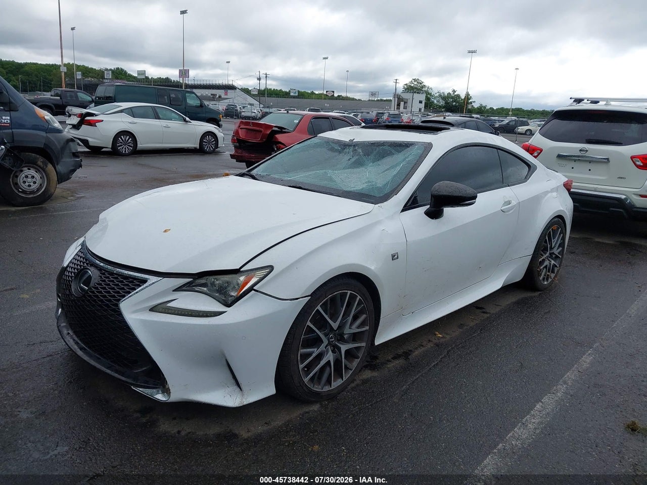 2016 LEXUS RC 200T · 2/11