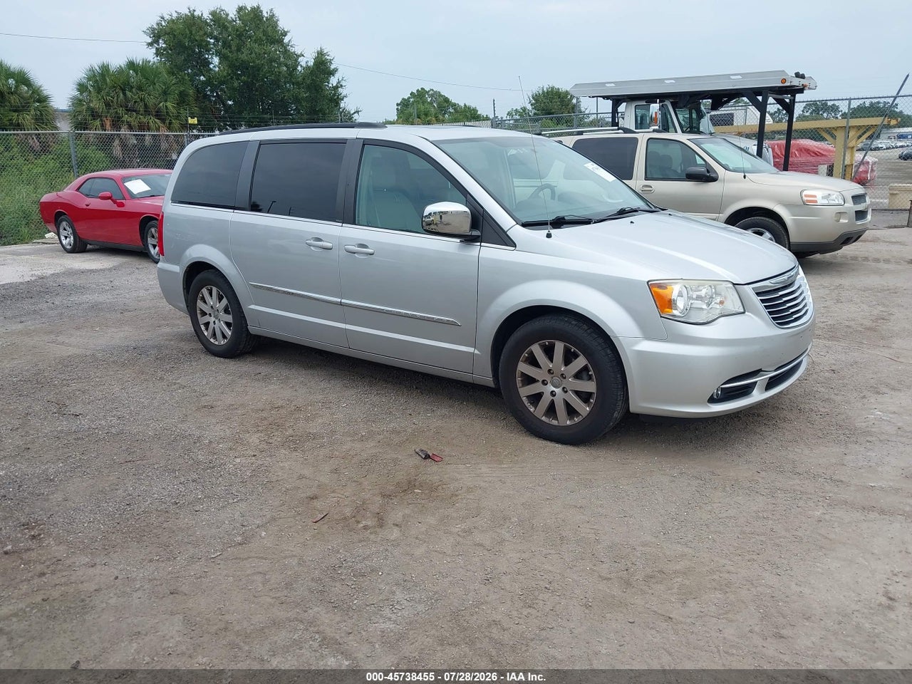 2A4RR8DG3BR****** · 2011 CHRYSLER TOWN &amp; COUNTRY TOURING-L