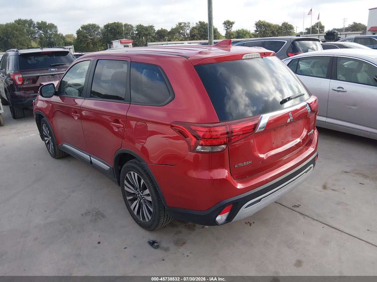 2019 MITSUBISHI OUTLANDER SE · 3/11