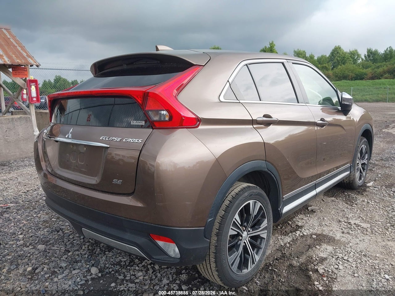 2018 MITSUBISHI ECLIPSE CROSS SE · 4/11