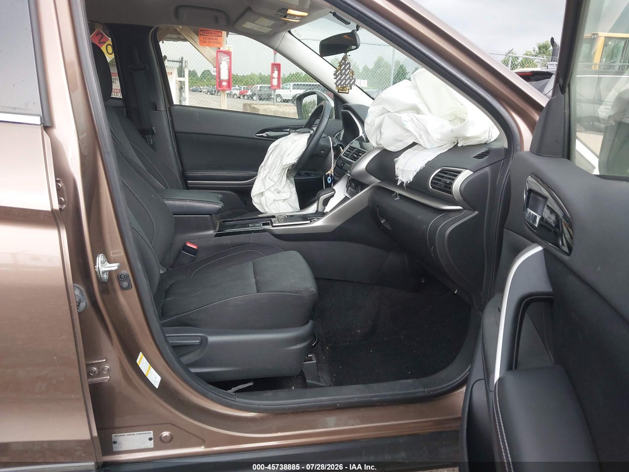 2018 MITSUBISHI ECLIPSE CROSS SE · 5/11