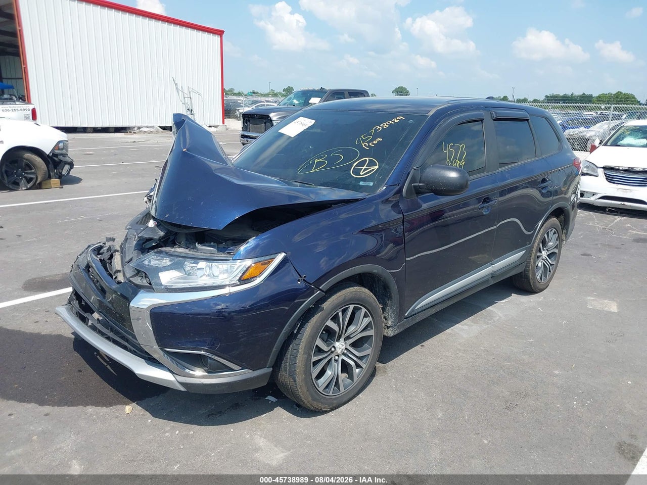 2018 MITSUBISHI OUTLANDER ES · 2/11
