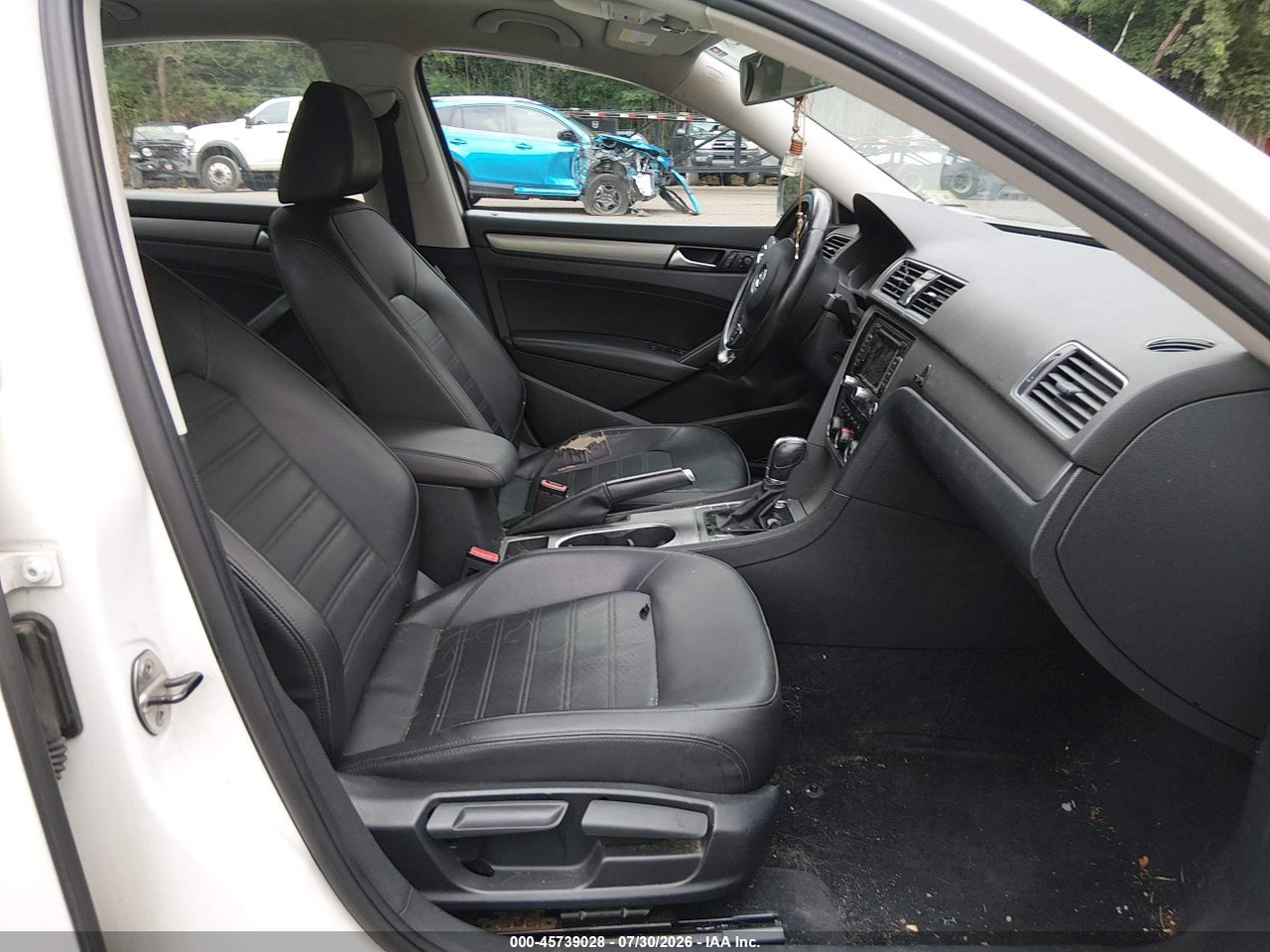 2015 VOLKSWAGEN PASSAT 1.8T SE · 5/11