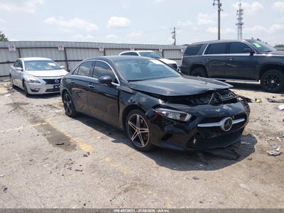 2019 MERCEDES-BENZ A 220 4MATIC