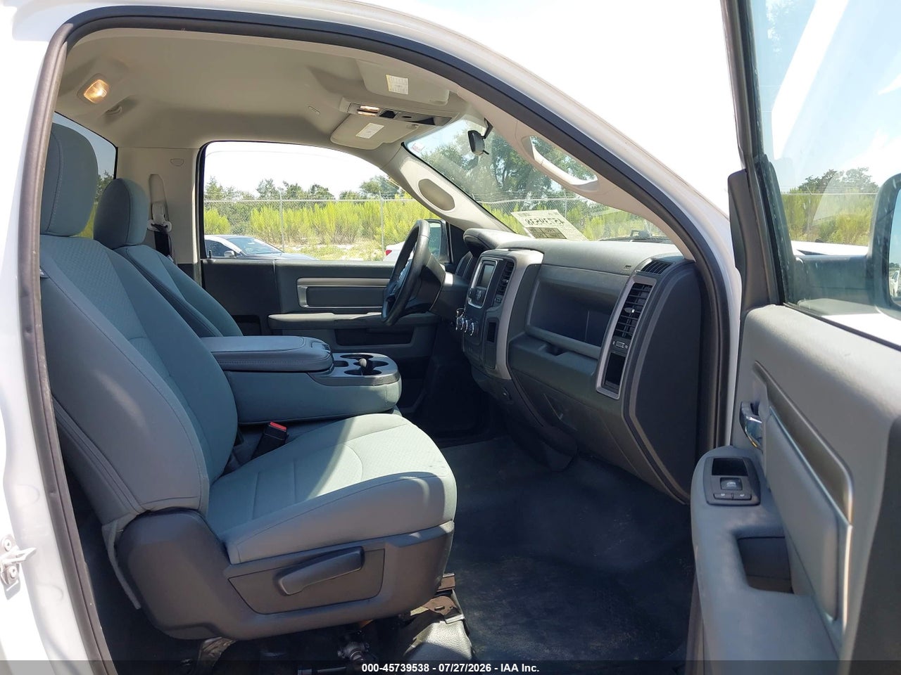 2017 RAM 1500 TRADESMAN  4X4 8' BOX · 5/11