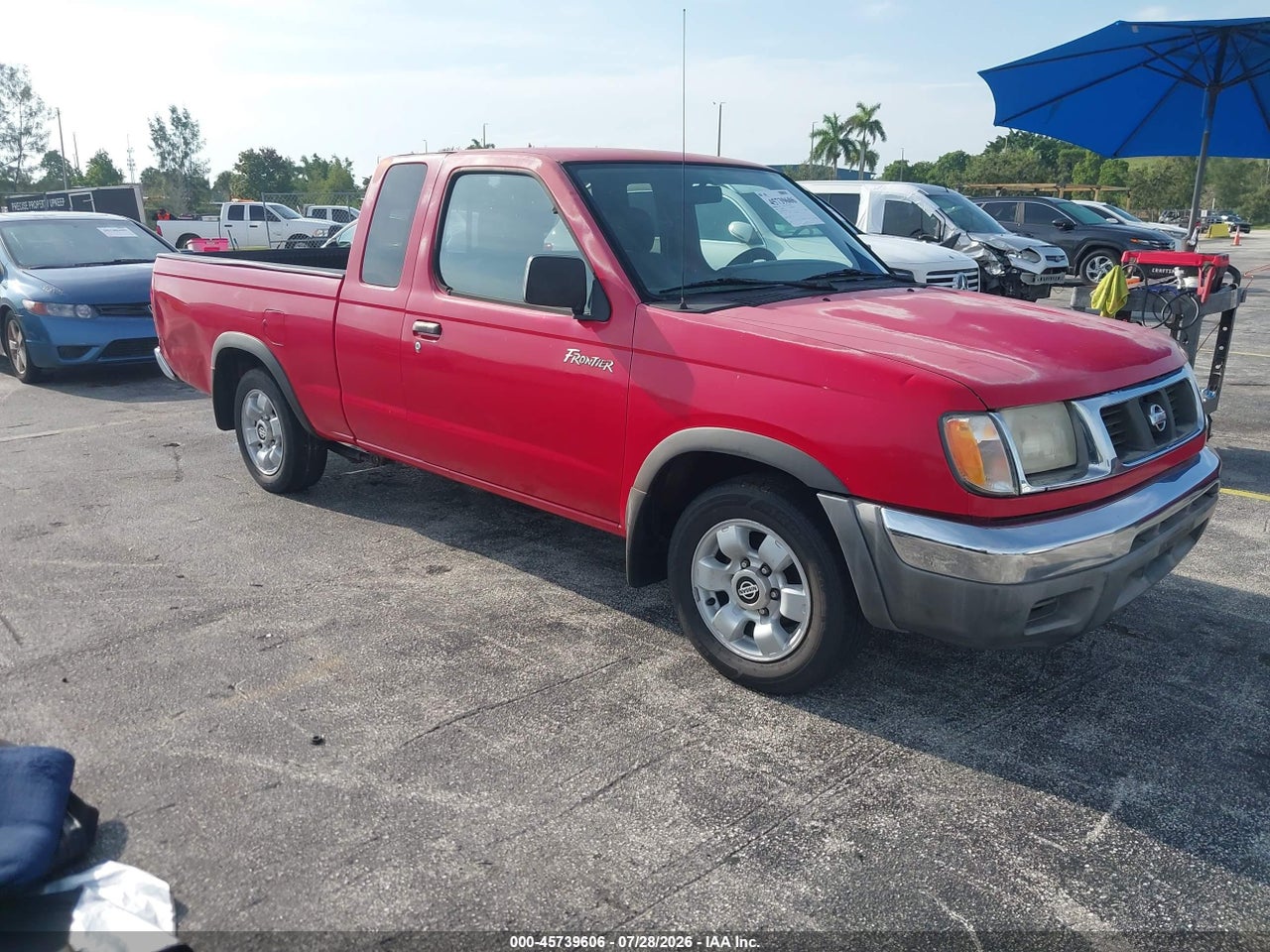 1N6DD26S3YC****** · 2000 NISSAN FRONTIER XE