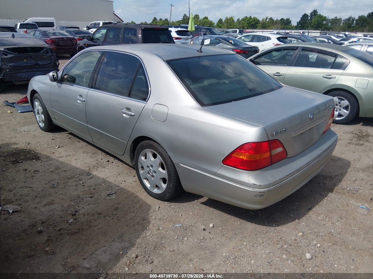 2003 LEXUS LS 430   · 3/11