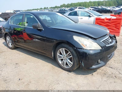 JN1CV6AP4DM****** · 2013 INFINITI G37 JOURNEY