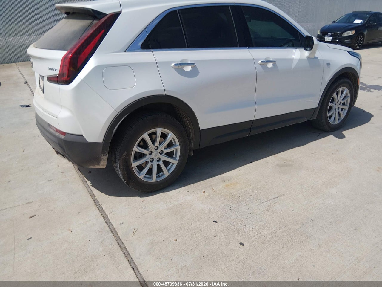 2023 CADILLAC XT4 FWD LUXURY · 4/11